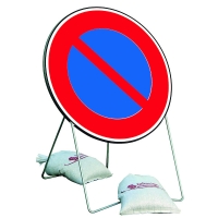 Panneau de chantier BK6 A1 850 T1 Stationnement Interdit avec 2 sacs de lestage